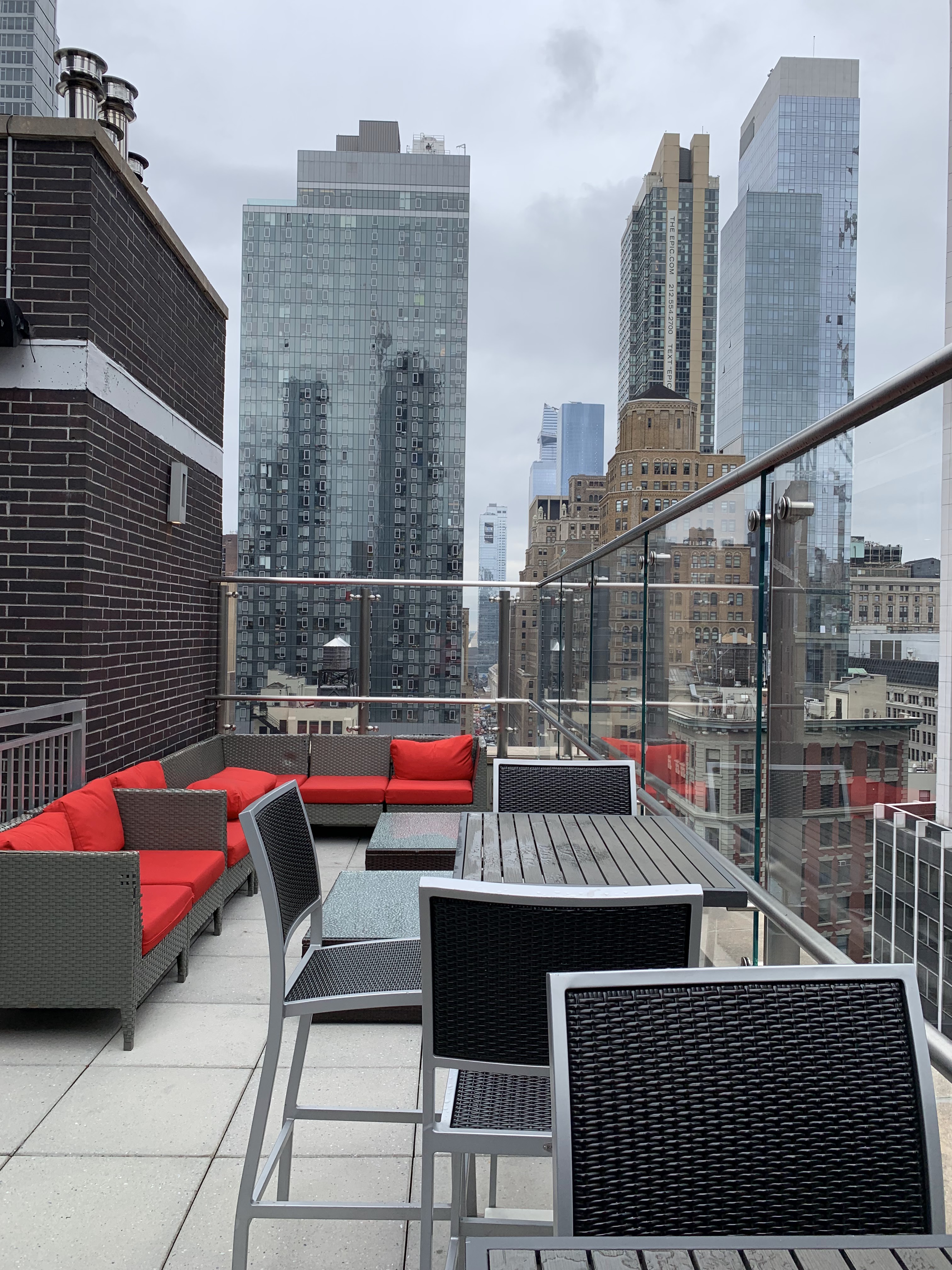 Up on 20 Rooftop Lounge avatar