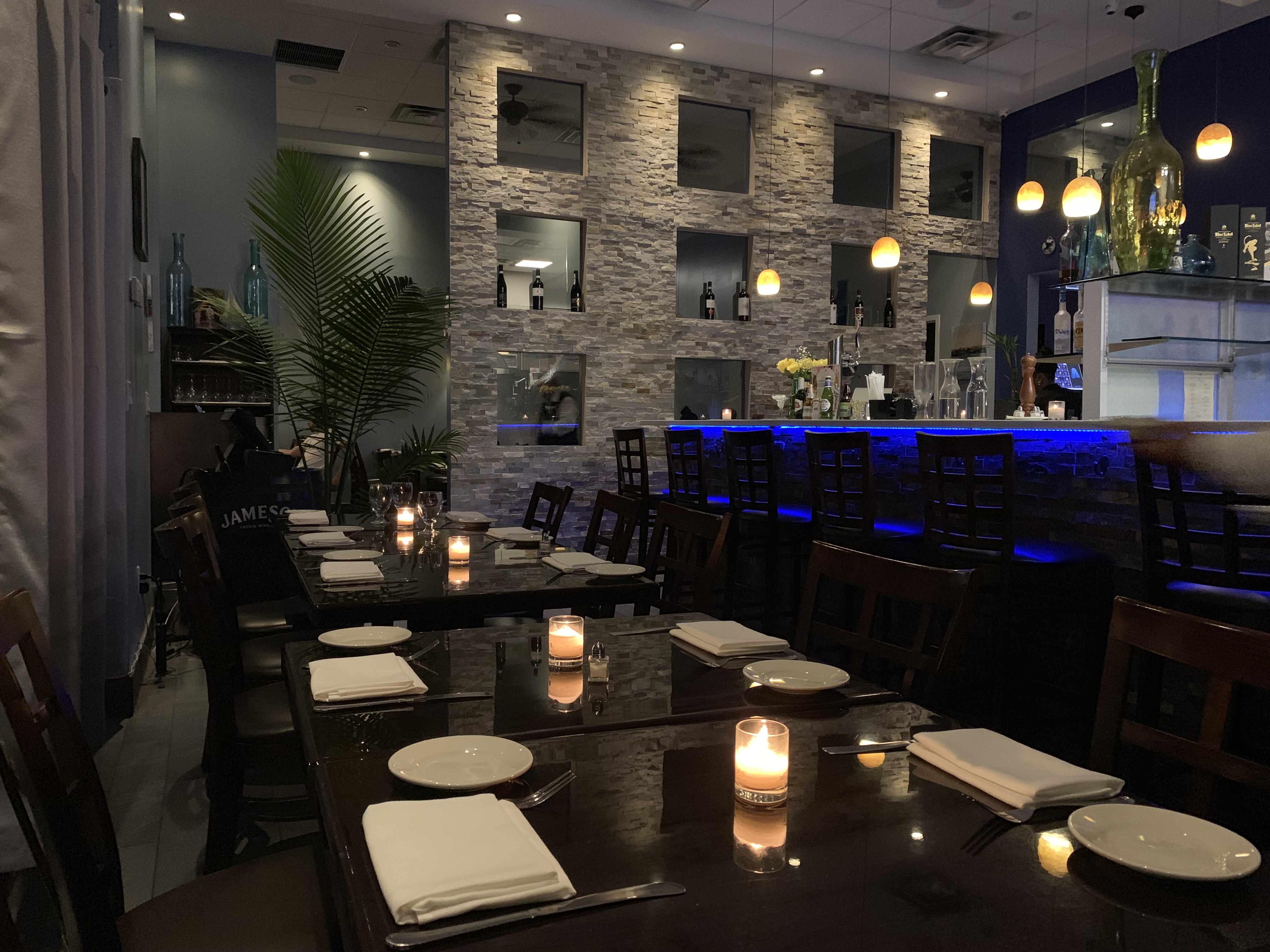 La Vela Dining & Bar avatar