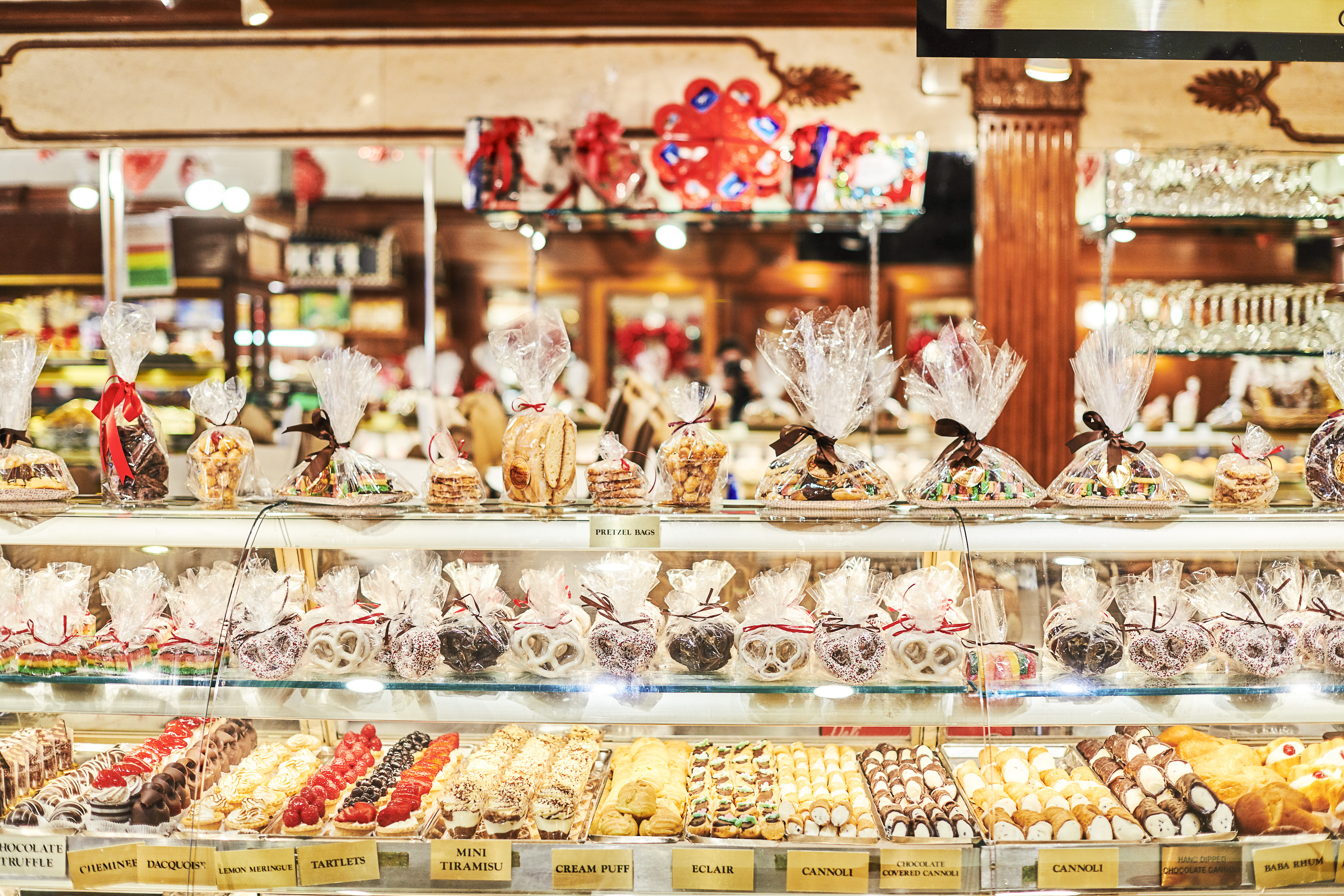 Ferrara Bakery & Cafe avatar