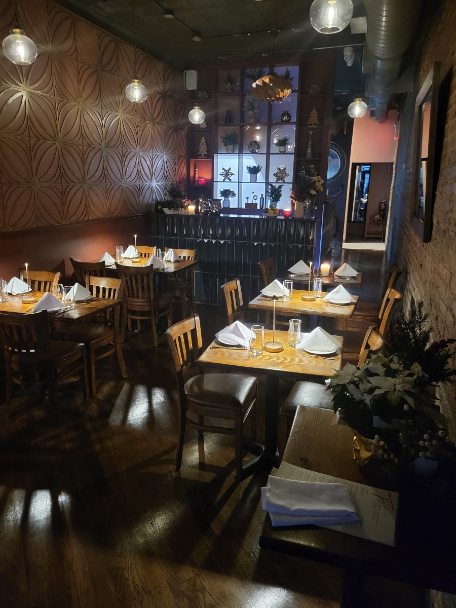 Tinto Tapas Restaurant & Wine Bar avatar